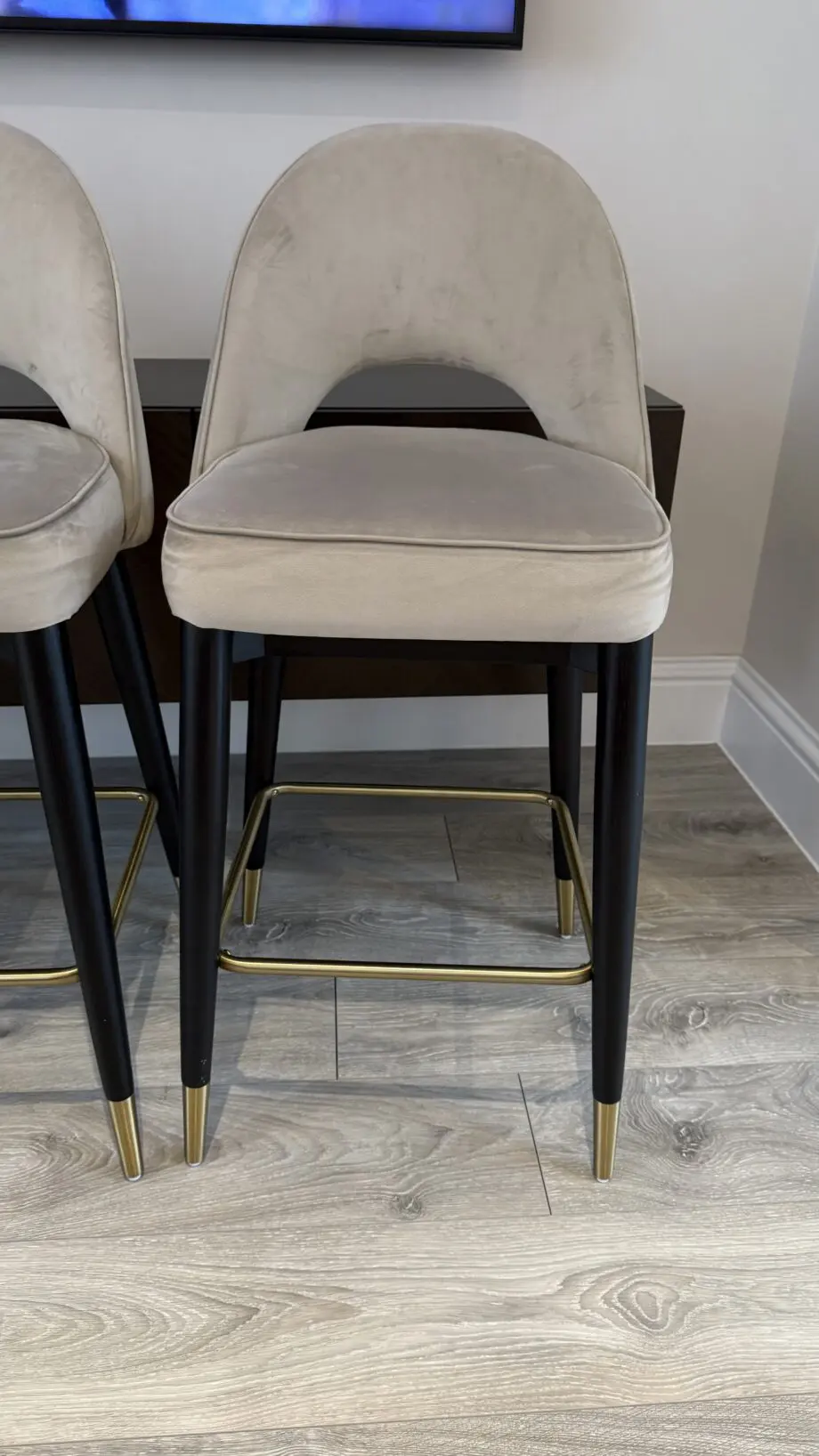 Danetti Champagne Velvet Clover Bar Stool