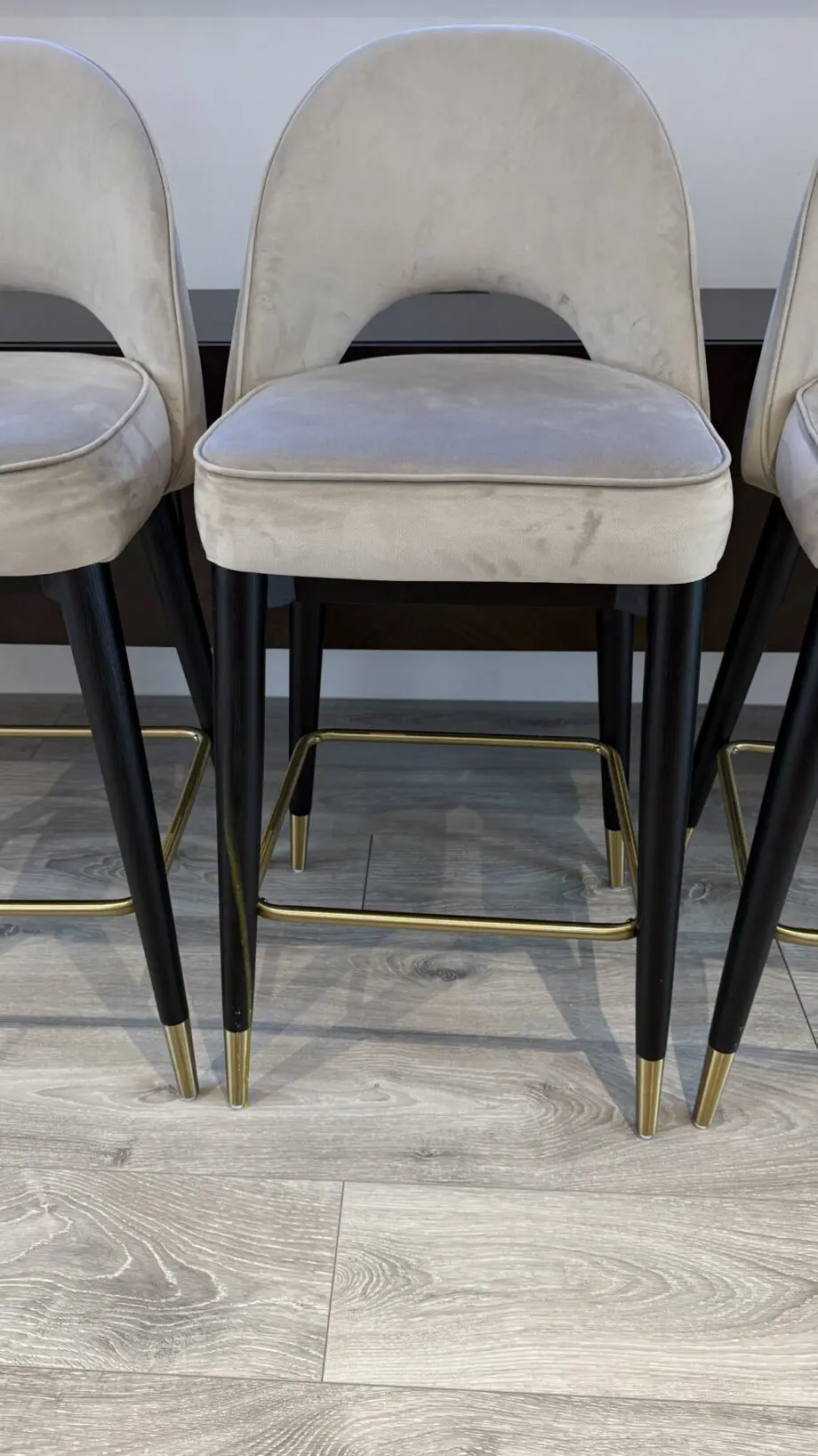 Danetti Champagne Velvet Clover Bar Stool