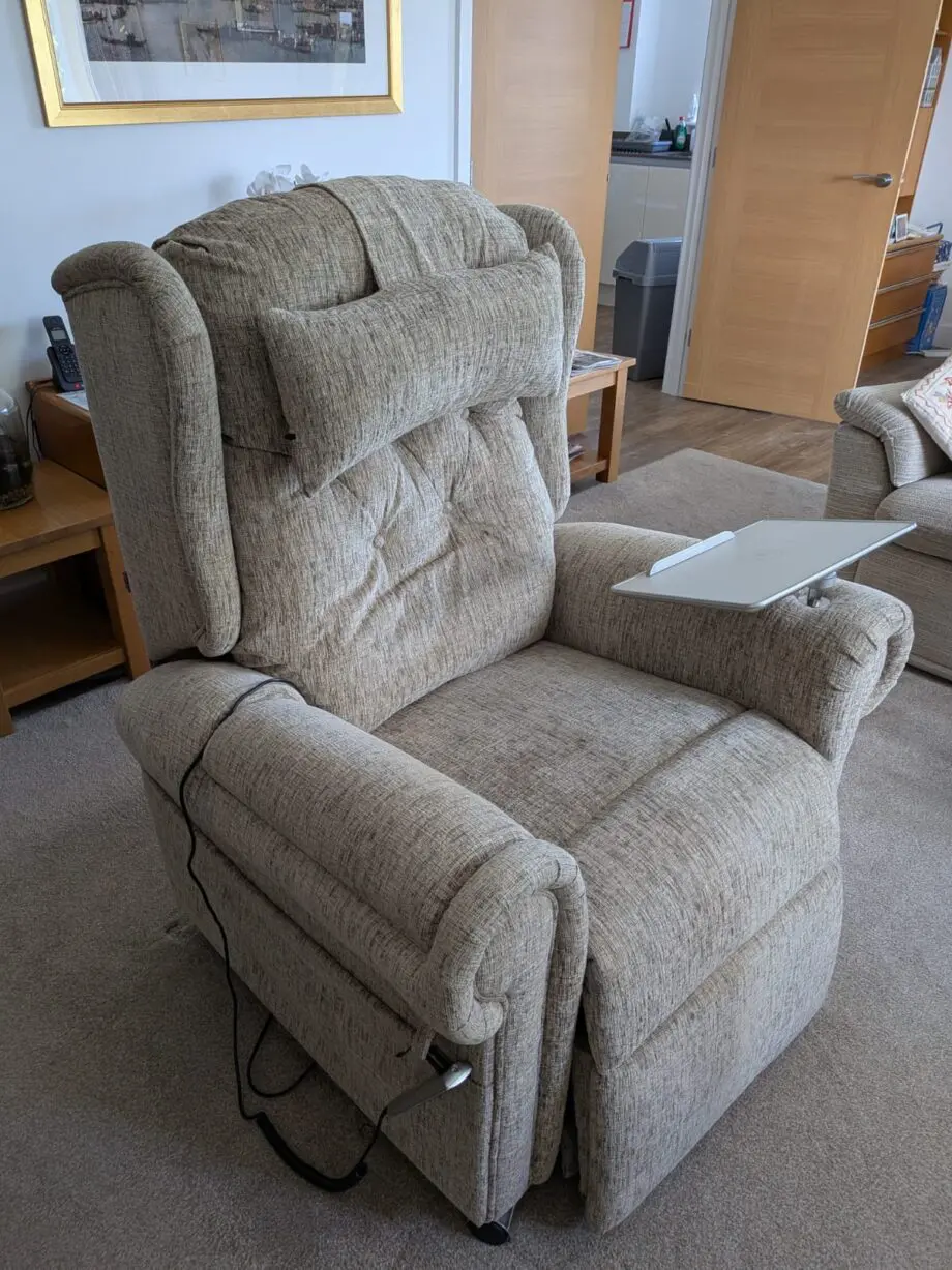 Willowbrook Hanbury riser recliner