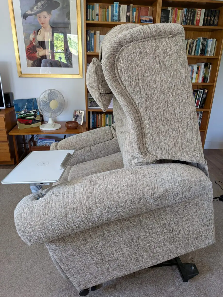 Willowbrook Hanbury riser recliner