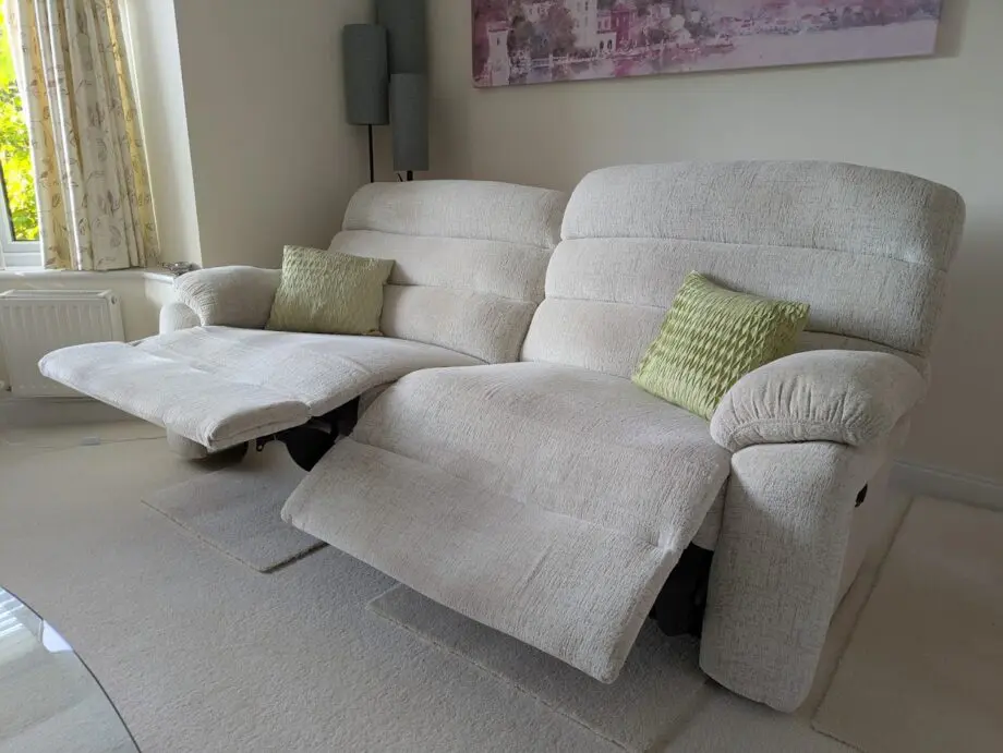 Furniture Village 3 Seater Electric Split Recliner Sofa