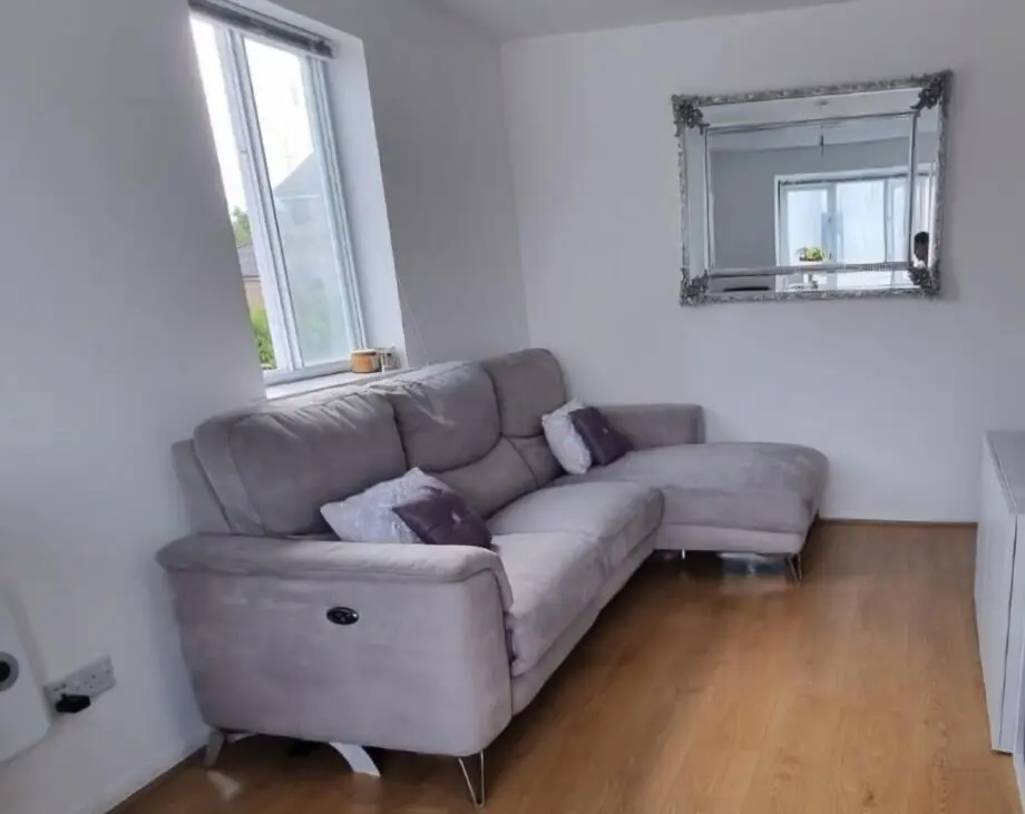 3 seater corner sofa with a left had side chase