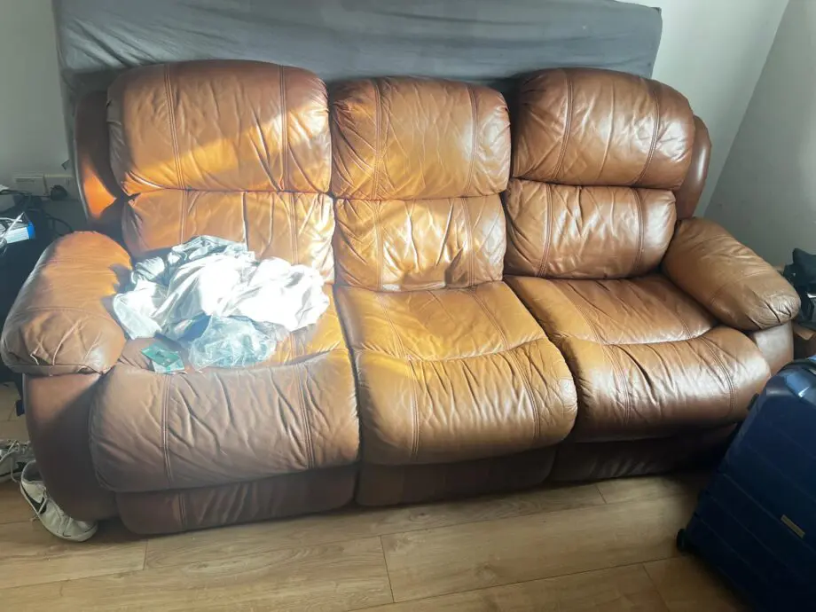 Brown leather 3seater sofa recliner