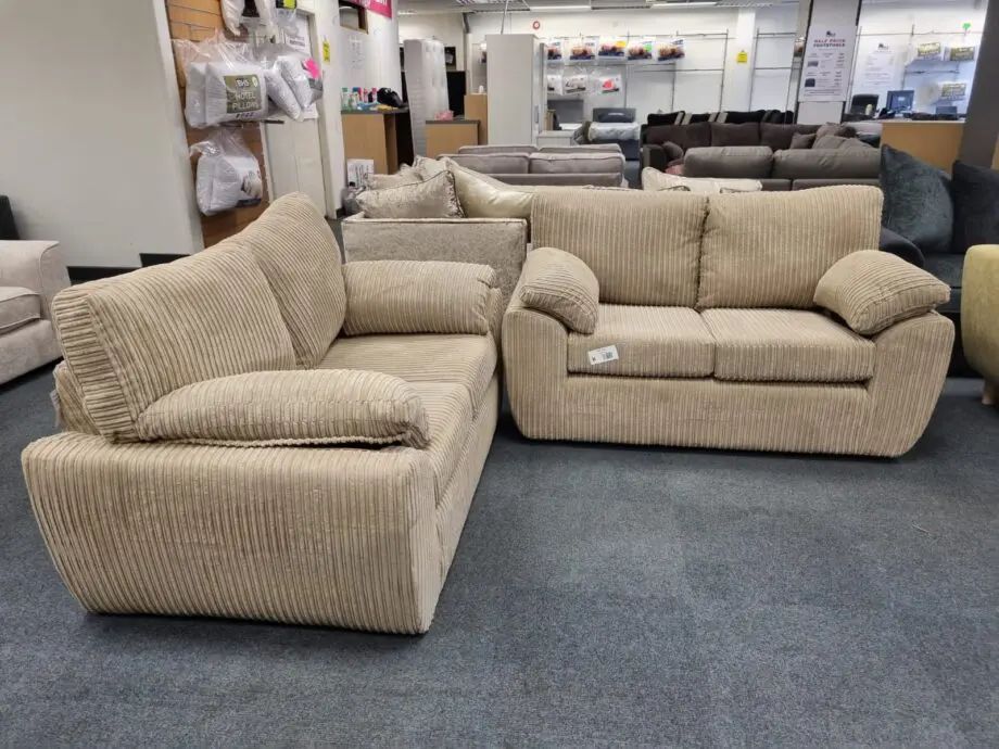 DFS High Back 3+2 Seater Sofa Couch ! 3x settee Sofa & 2x Settee Sofa