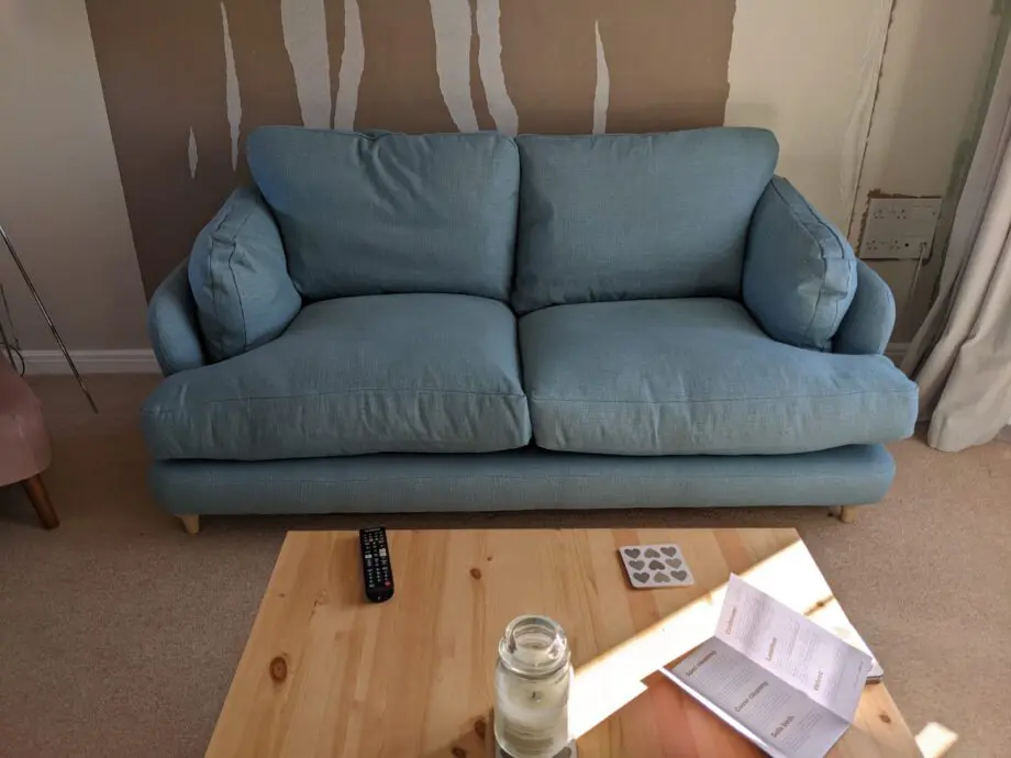 Medium Smithy Sofa in Blue Bunting Clever Laundere d Linen
