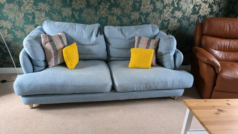 Medium Smithy Sofa in Blue Bunting Clever Laundere d Linen