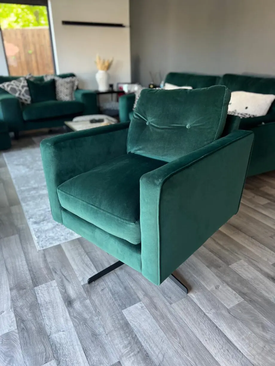 Emerald Green Velvet Sofa Set – 3-Piece Bundle with Ottoman