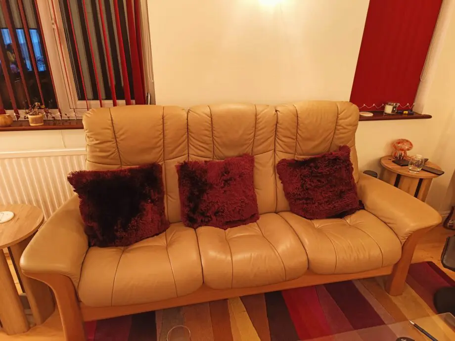 Stresses Windsor high back Paloma 3 seater sofa