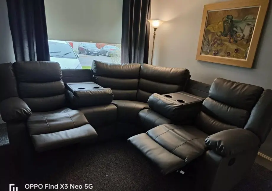 Black Leather Sofa || Recliner Corner Sofa Pull Down Cup Holder