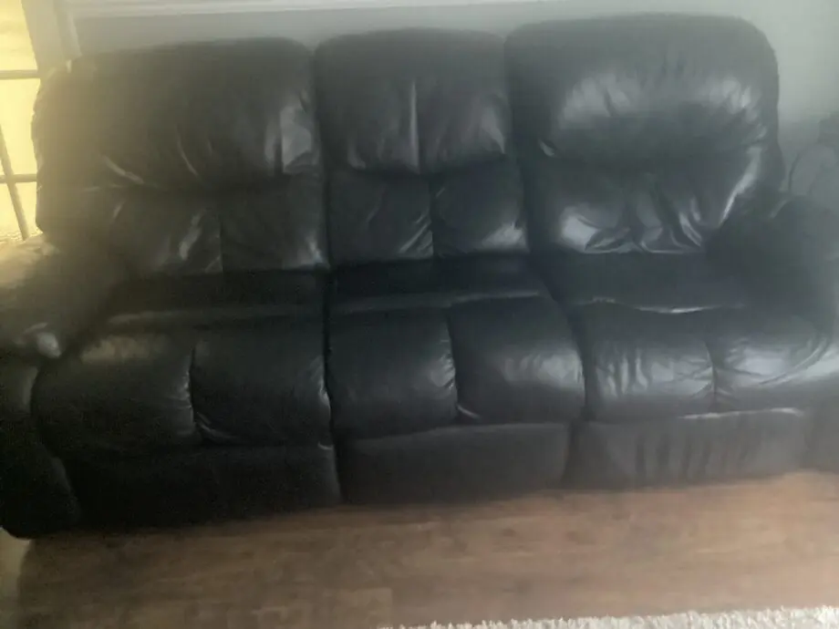 2 and 3 seaters settees