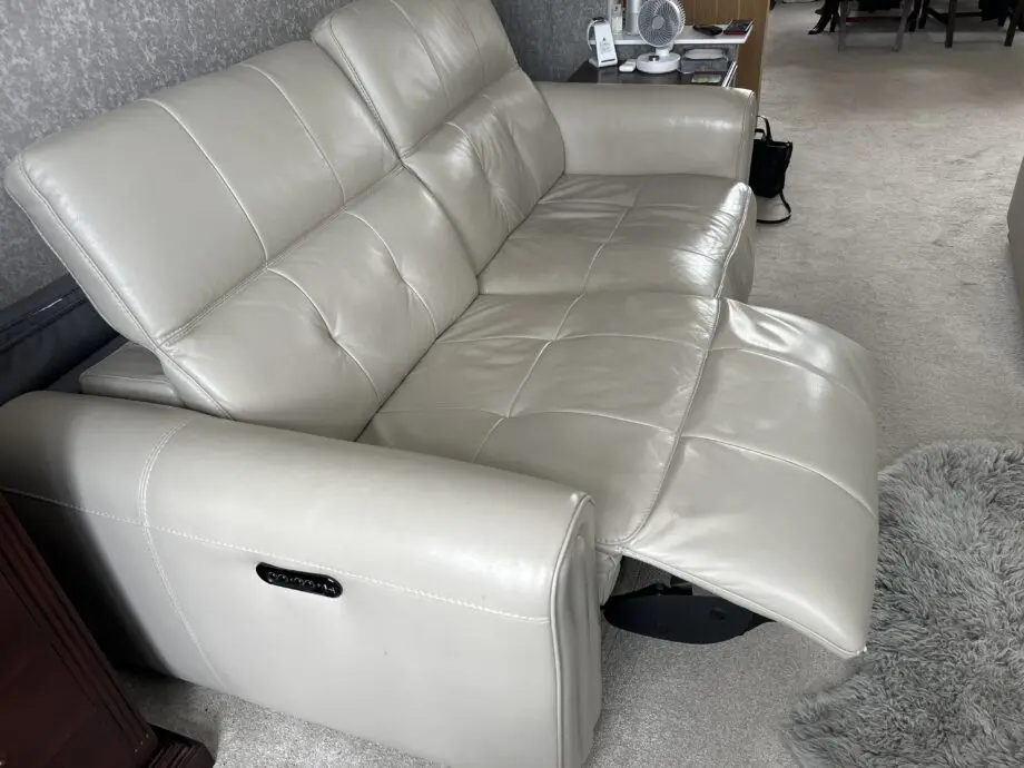 Sofology Alessio 3 seater & Chair leather in beige