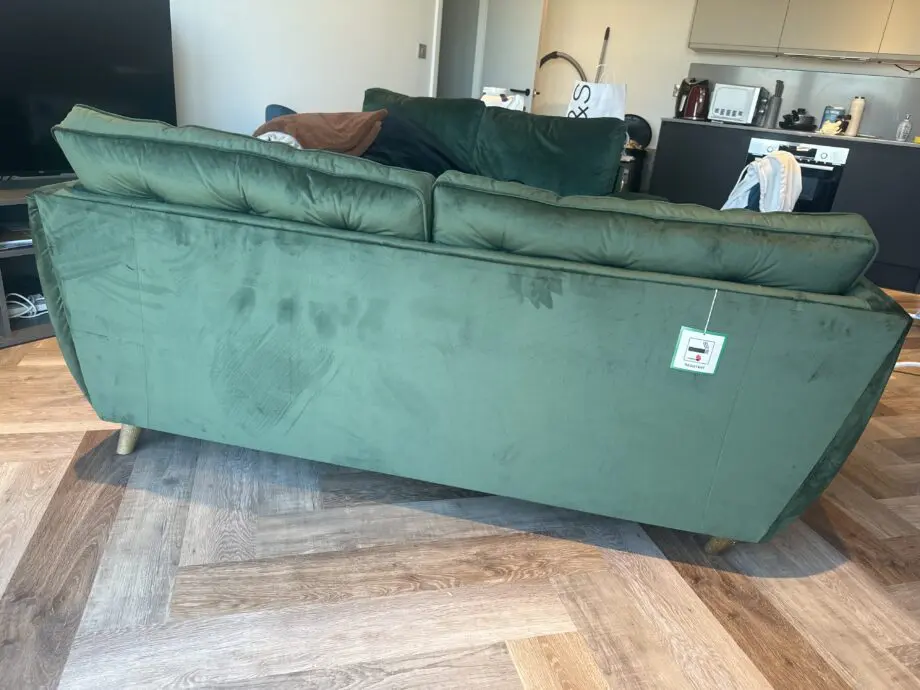 Modern Sofa – Excellent Condition – Used Less Than 1 Year