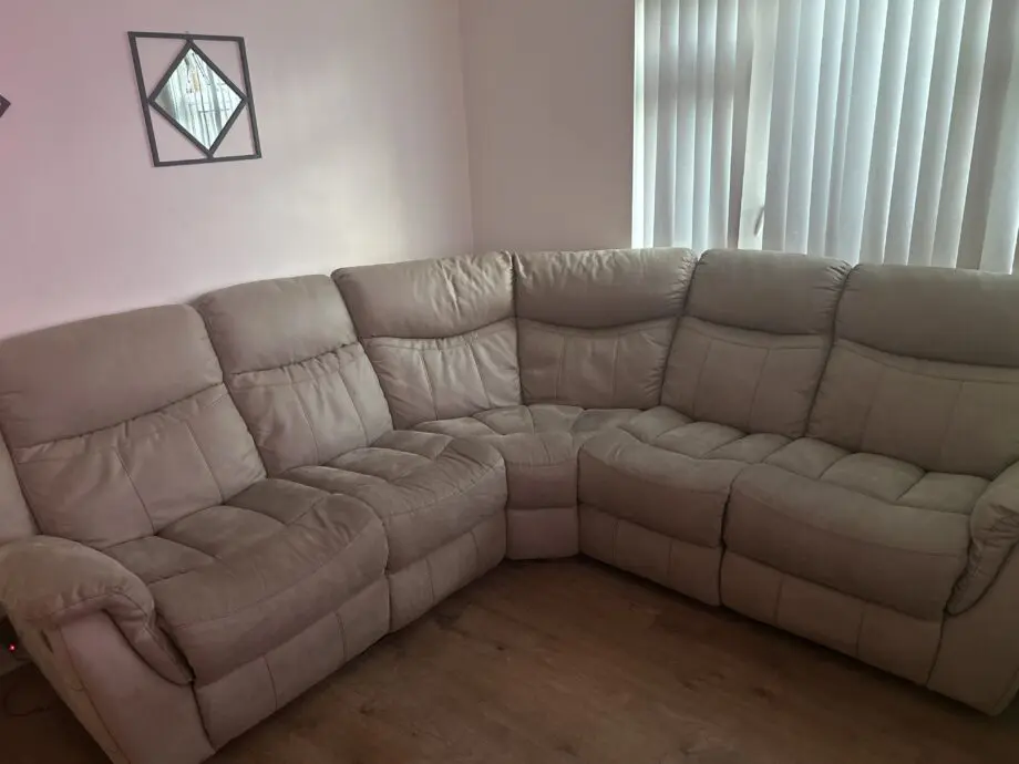 Round corner sofa