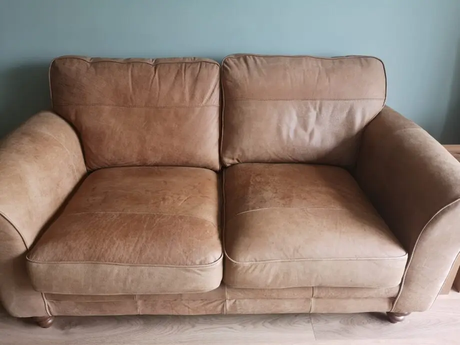 Dfs saskia tan, trim walnut