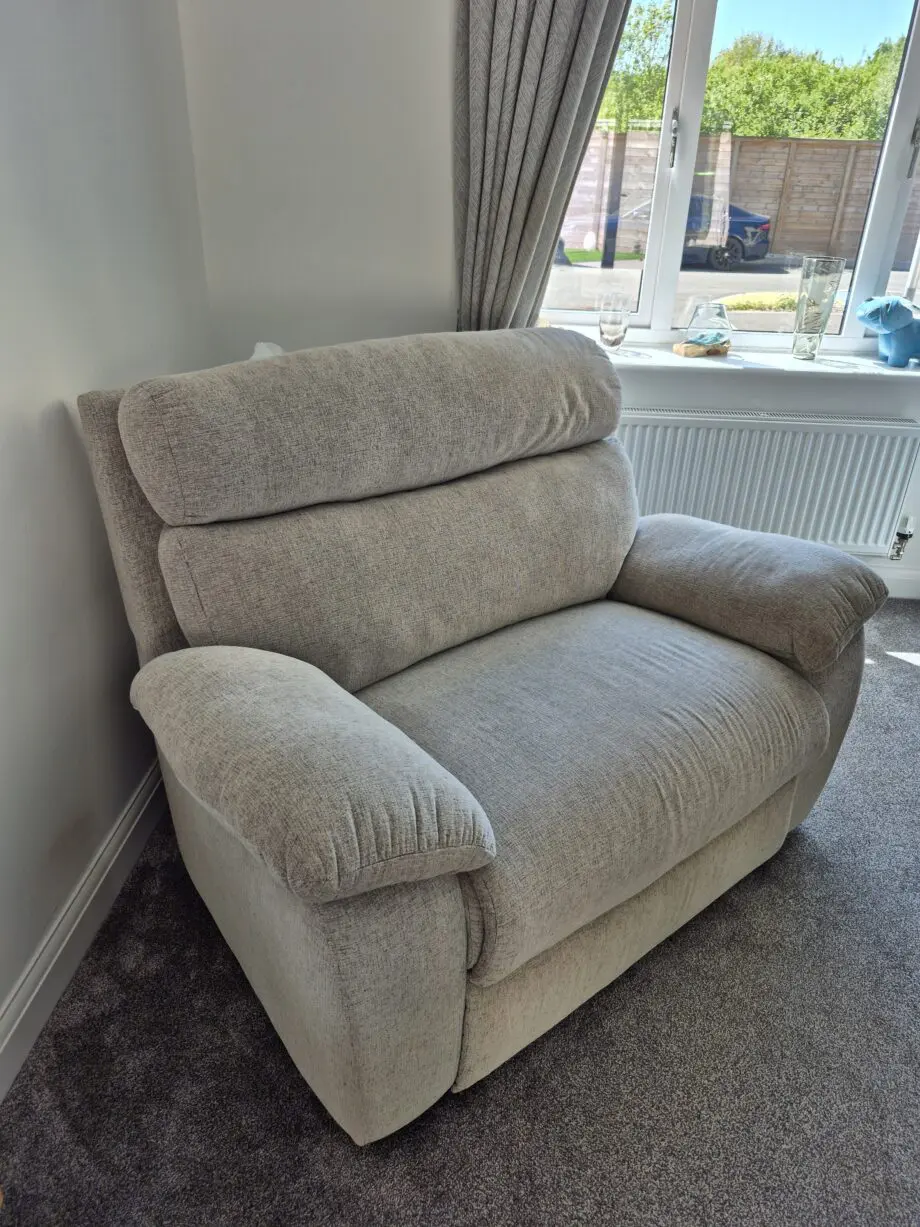SCS Cloud Love Seat