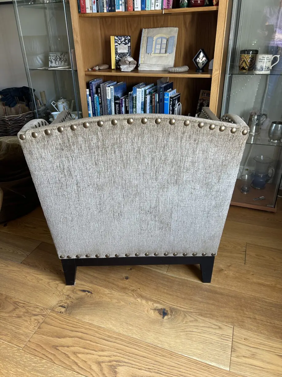 Stylish 2 seater settee with matching chair