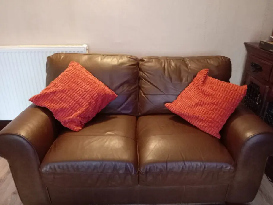 Salisbury Real Leather 2-Seater Sofa, 18mths old cost over 700 new