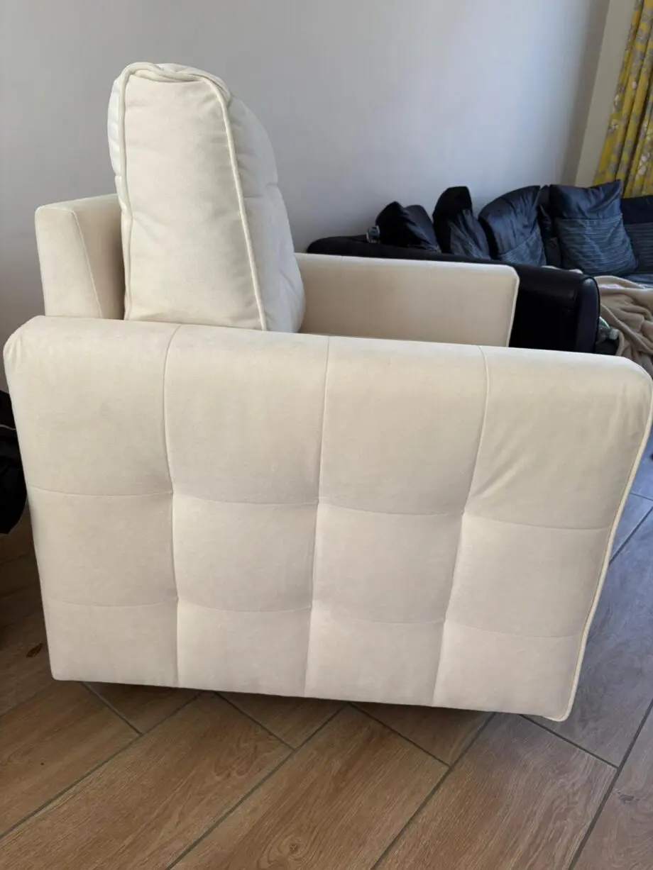 Sleep8 Amani arm chair