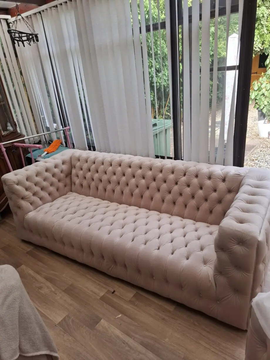 Fishpools cream Chesterfield 3 seater sofa