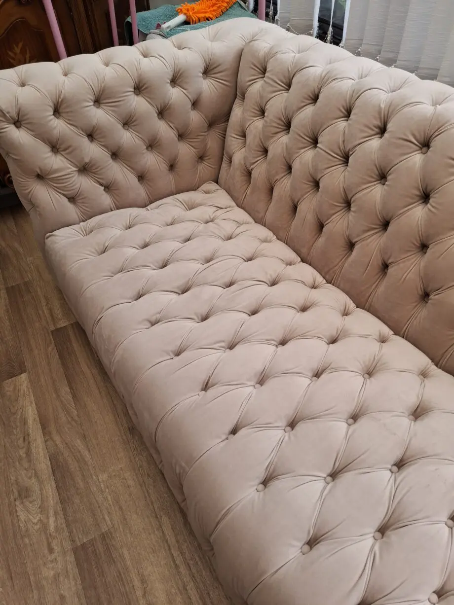 Fishpools cream Chesterfield 3 seater sofa