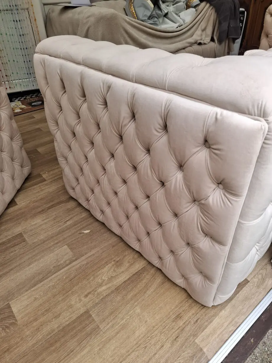 Fishpools cream Chesterfield 3 seater sofa