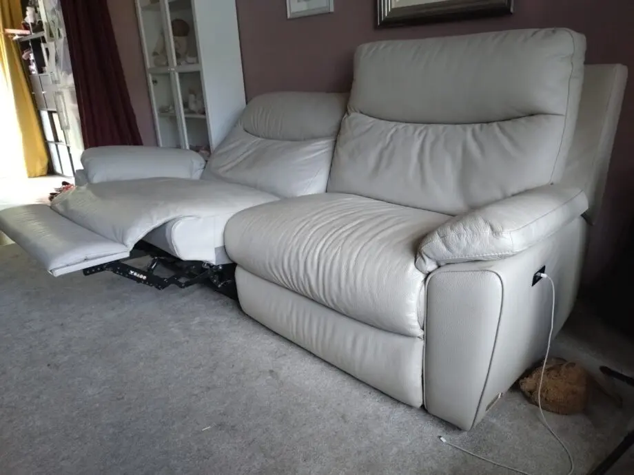SCS 2 and 3 seater power recliner sofas in Borghi Moon white leather