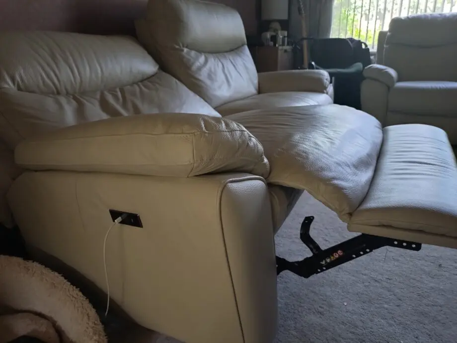 SCS 2 and 3 seater power recliner sofas in Borghi Moon white leather