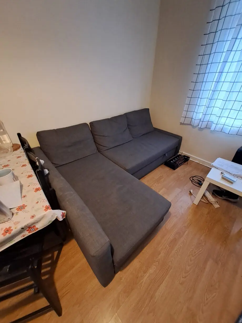 Corner sofa with storage