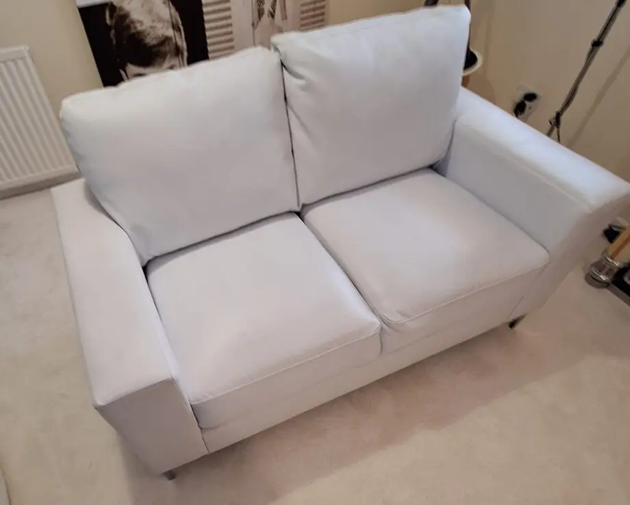Furniture & Choice White 2 Seater Balmoral Sofa
