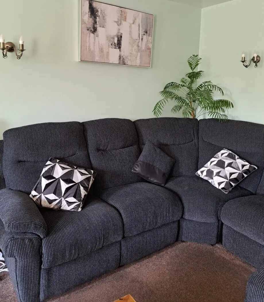 LAZYBOY 6 seater corner sofa.