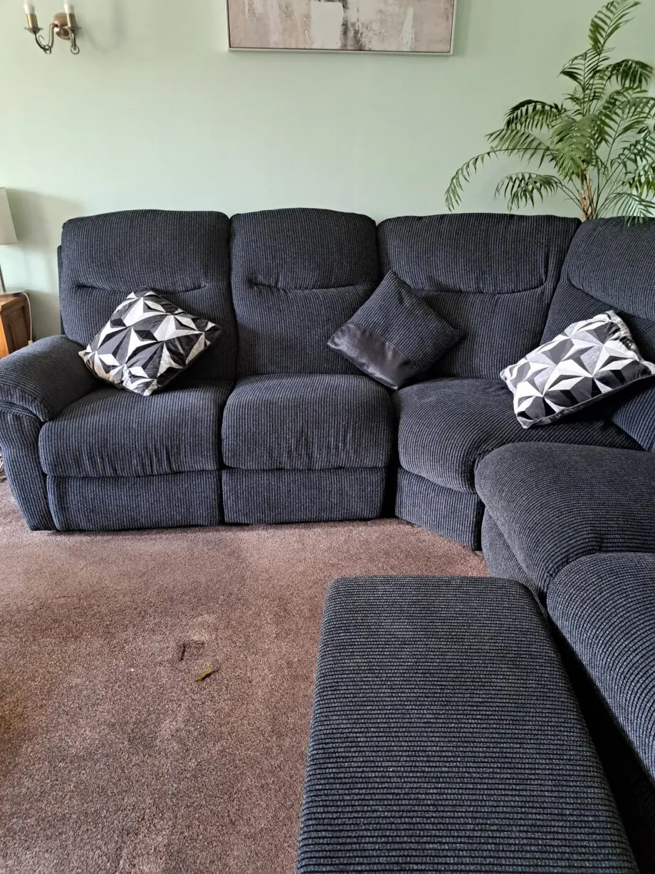 LAZYBOY 6 seater corner sofa.