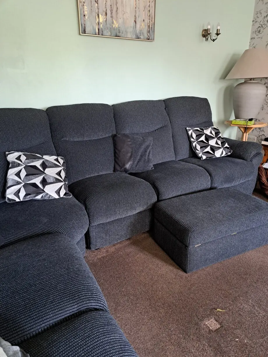 LAZYBOY 6 seater corner sofa.