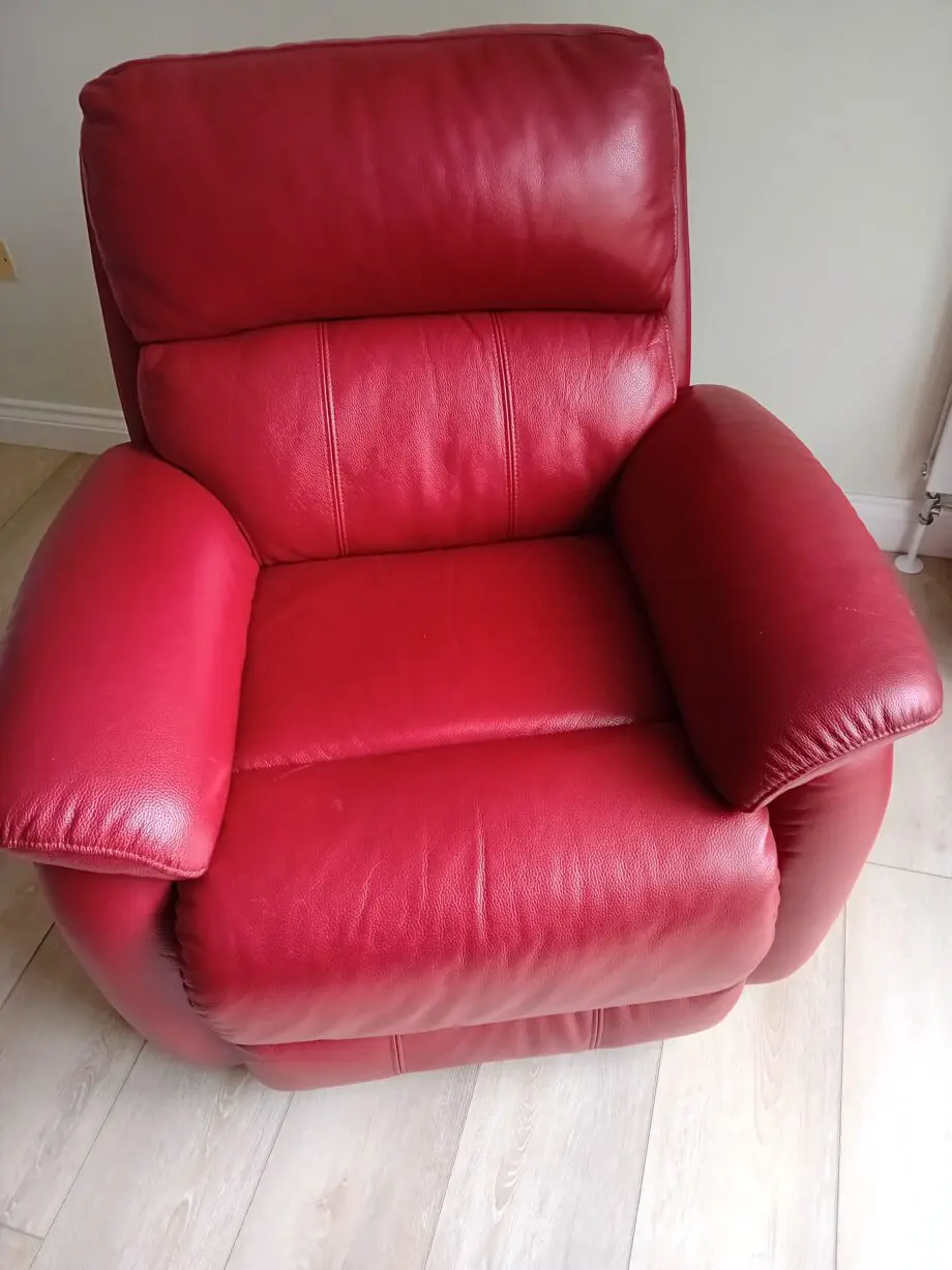DFS Navona red leather chair