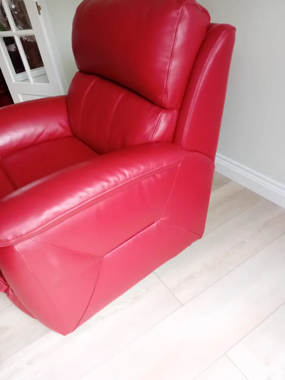 DFS Navona red leather chair