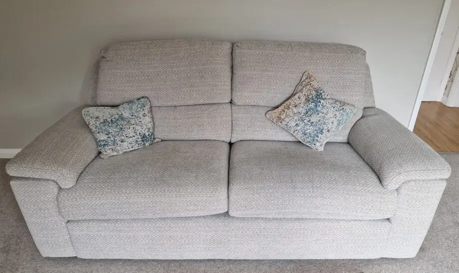 G Plan Taylor 2 seater power recliner and 3 seater sofa