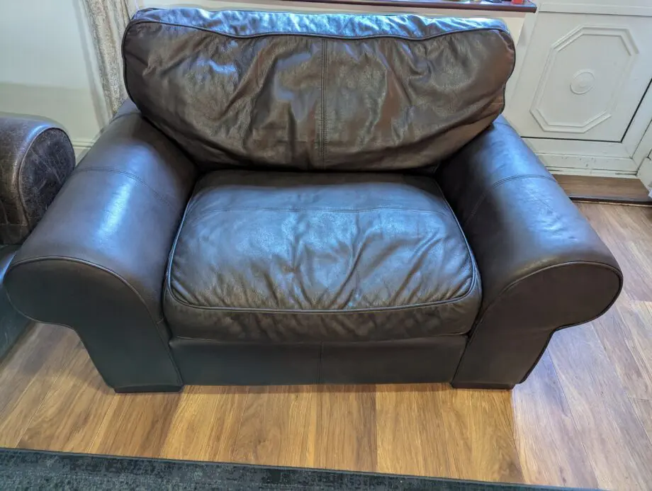 Dark Brown Leather Set