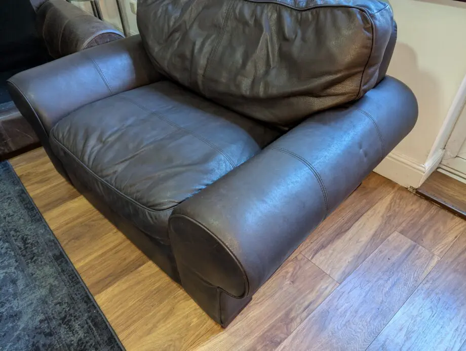 Dark Brown Leather Set
