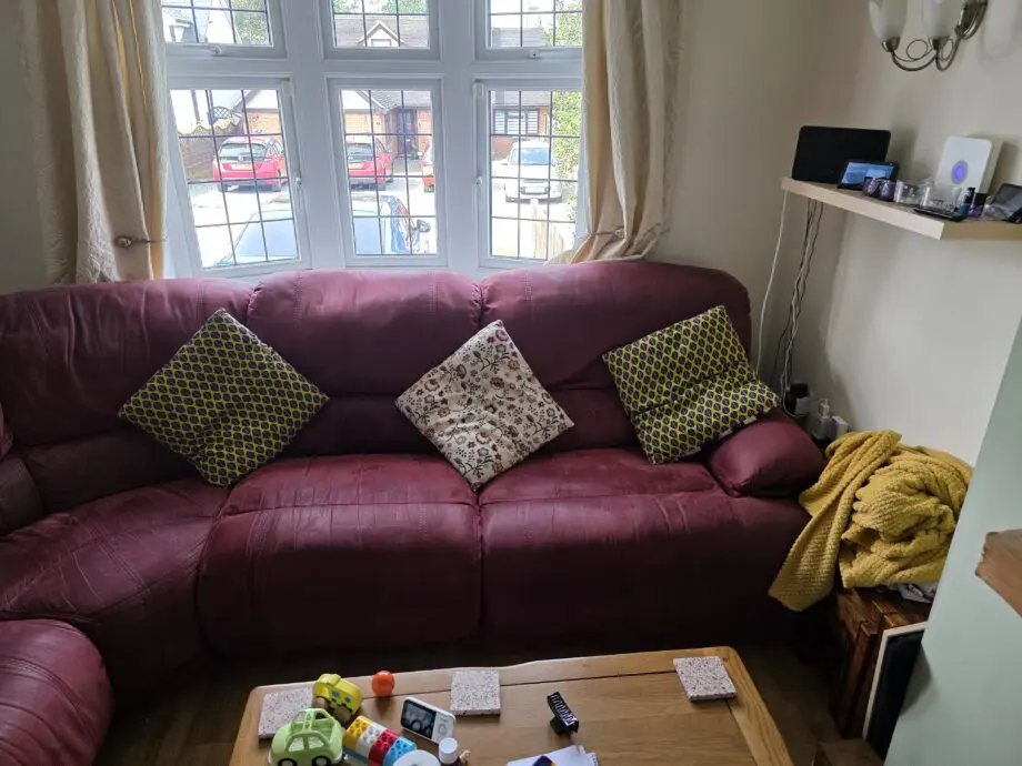 Harveys 5 Piece 7 Seater Corner Sofa. Manually Reclining.