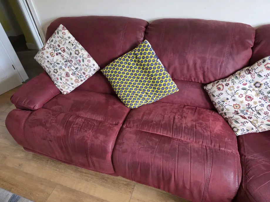Harveys 5 Piece 7 Seater Corner Sofa. Manually Reclining.
