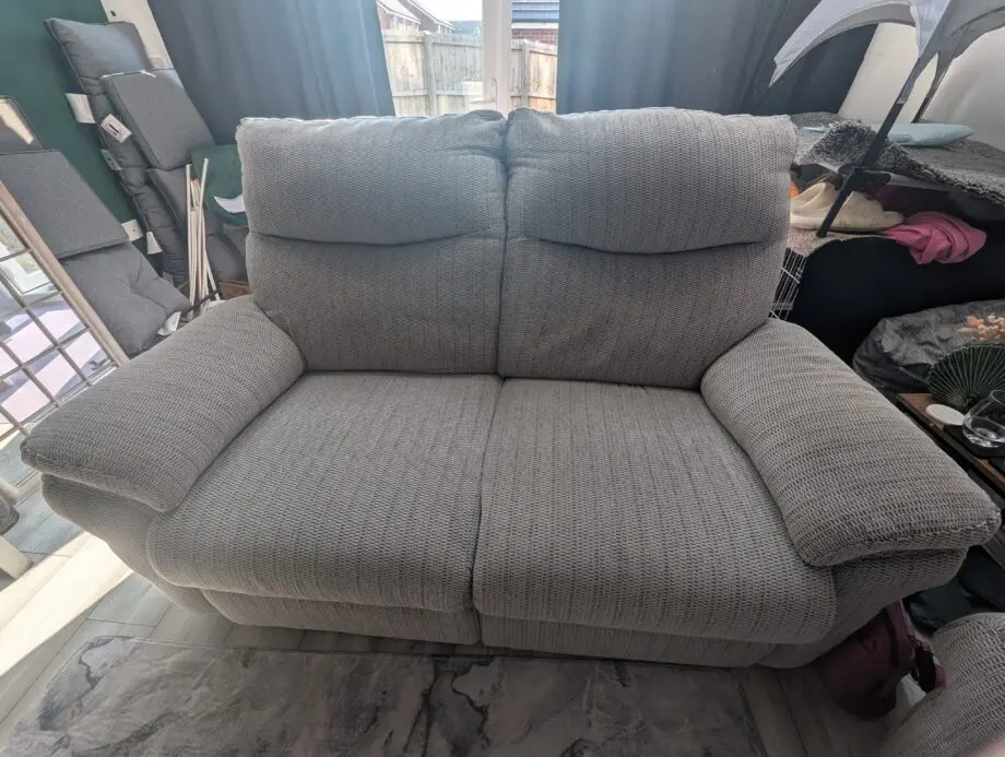 3+2 La-Z-boy Power Recliner and Static