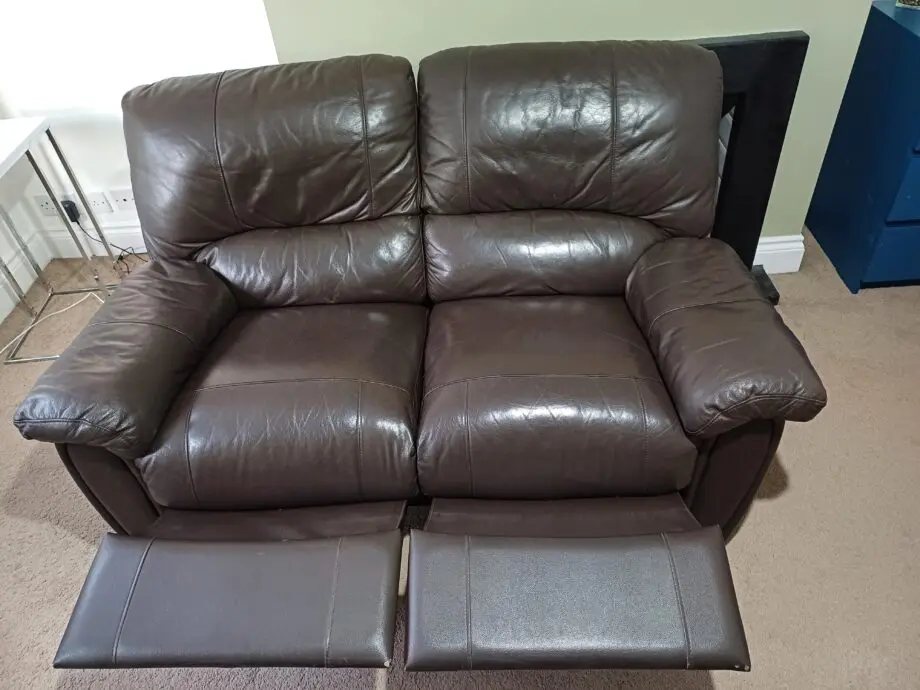 Recliner leather sofa (manual)