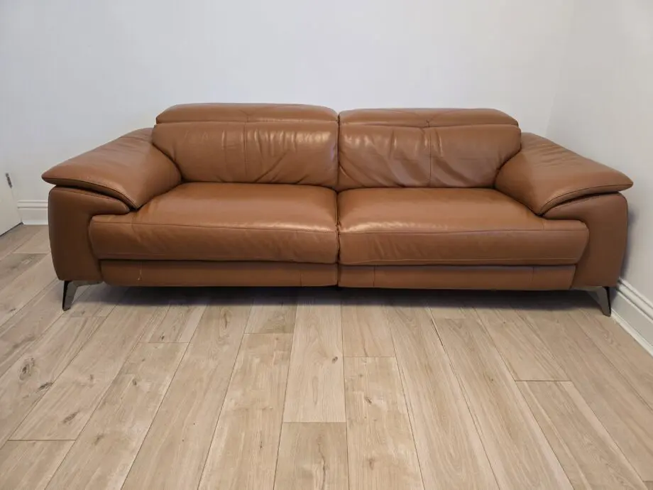 DFS- 3 Seater Caldo- Oak- electric recliner- EXCELLENT CONDITION