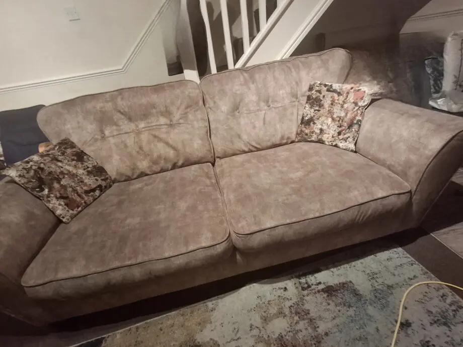 SCS Esme 2 seater brown marble effect sofa, had since March 2023, we want to change to single sofas hence the sale. Bought brand new 2 yrs old high back sofa.sofa