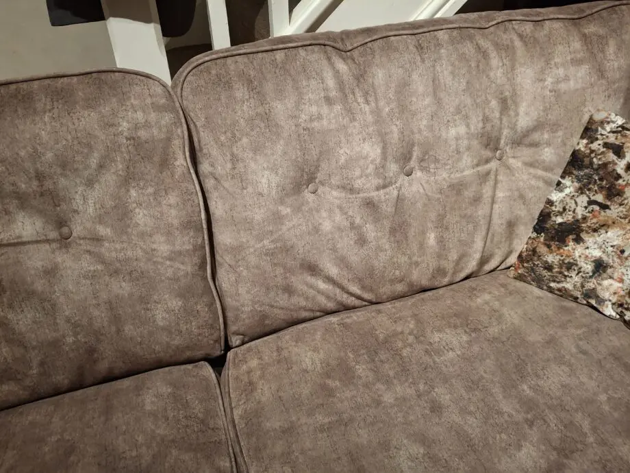 SCS Esme 2 seater brown marble effect sofa, had since March 2023, we want to change to single sofas hence the sale. Bought brand new 2 yrs old high back sofa.sofa