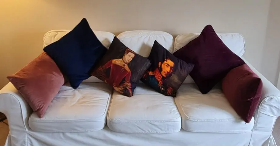 IKEA EKTORP THREE-SEATER SOFA with 6 cushions and beautiful velvet covers
