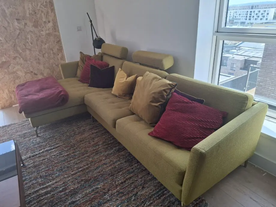 BoConcept Green Chaise lounge sofa