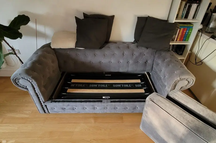 Chesterfield Style Sofa Bed