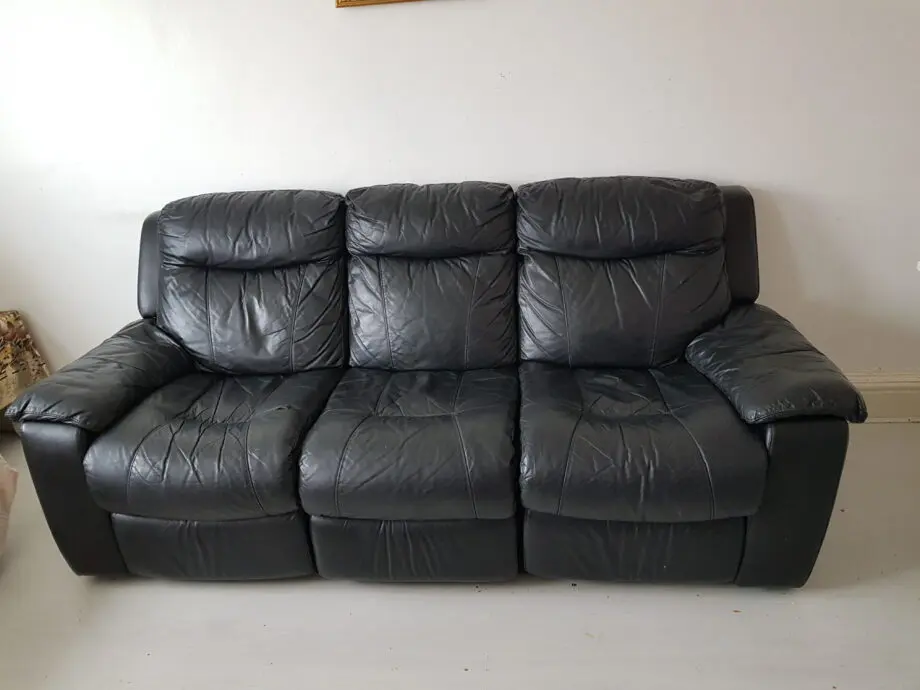 DFS 3 seater manual recliner leathersofa