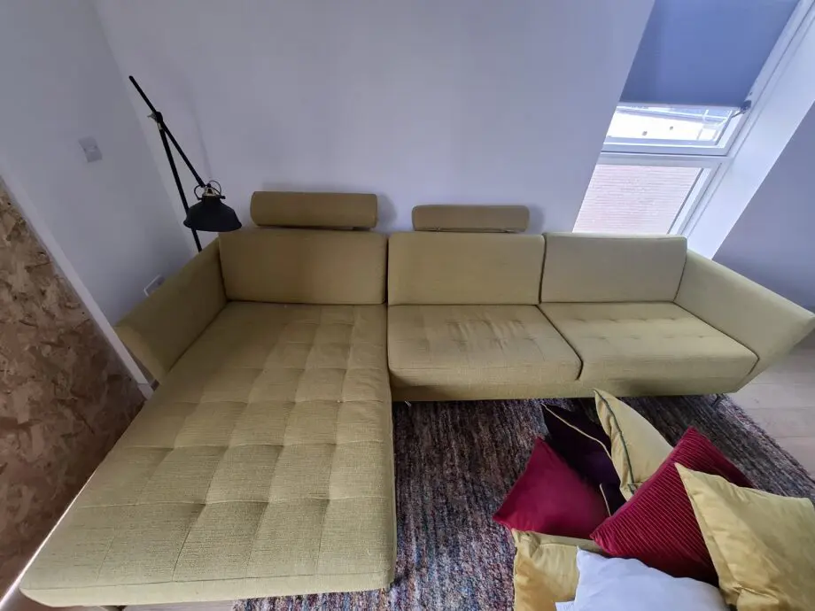 BoConcept Green Chaise lounge sofa