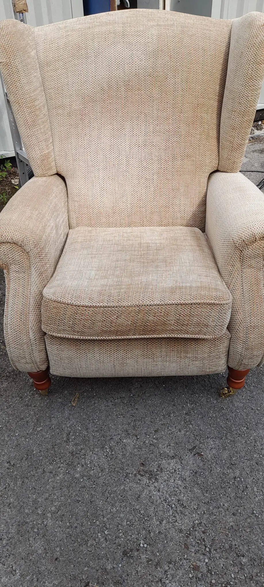As new Parker Knoll electrically Reclining Armchair with USB port